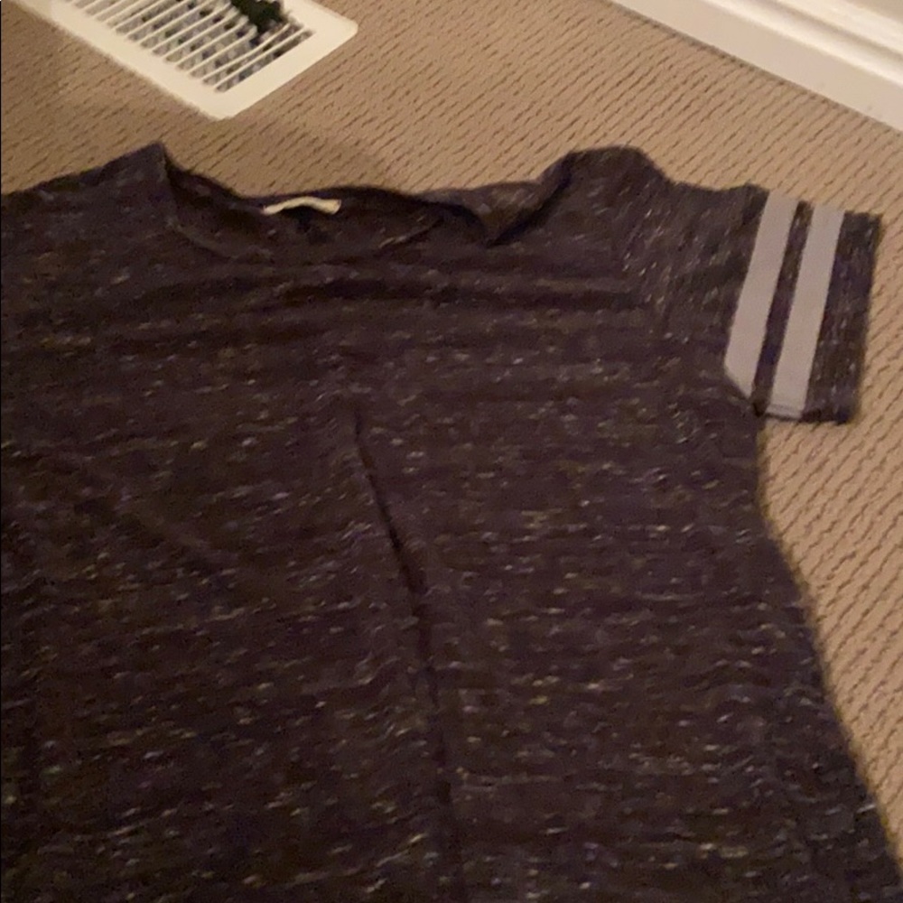 women’s shirt